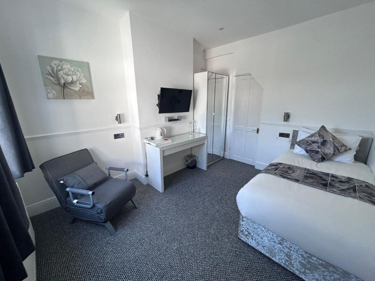 Charnwood Regency Guest House Loughborough Buitenkant foto
