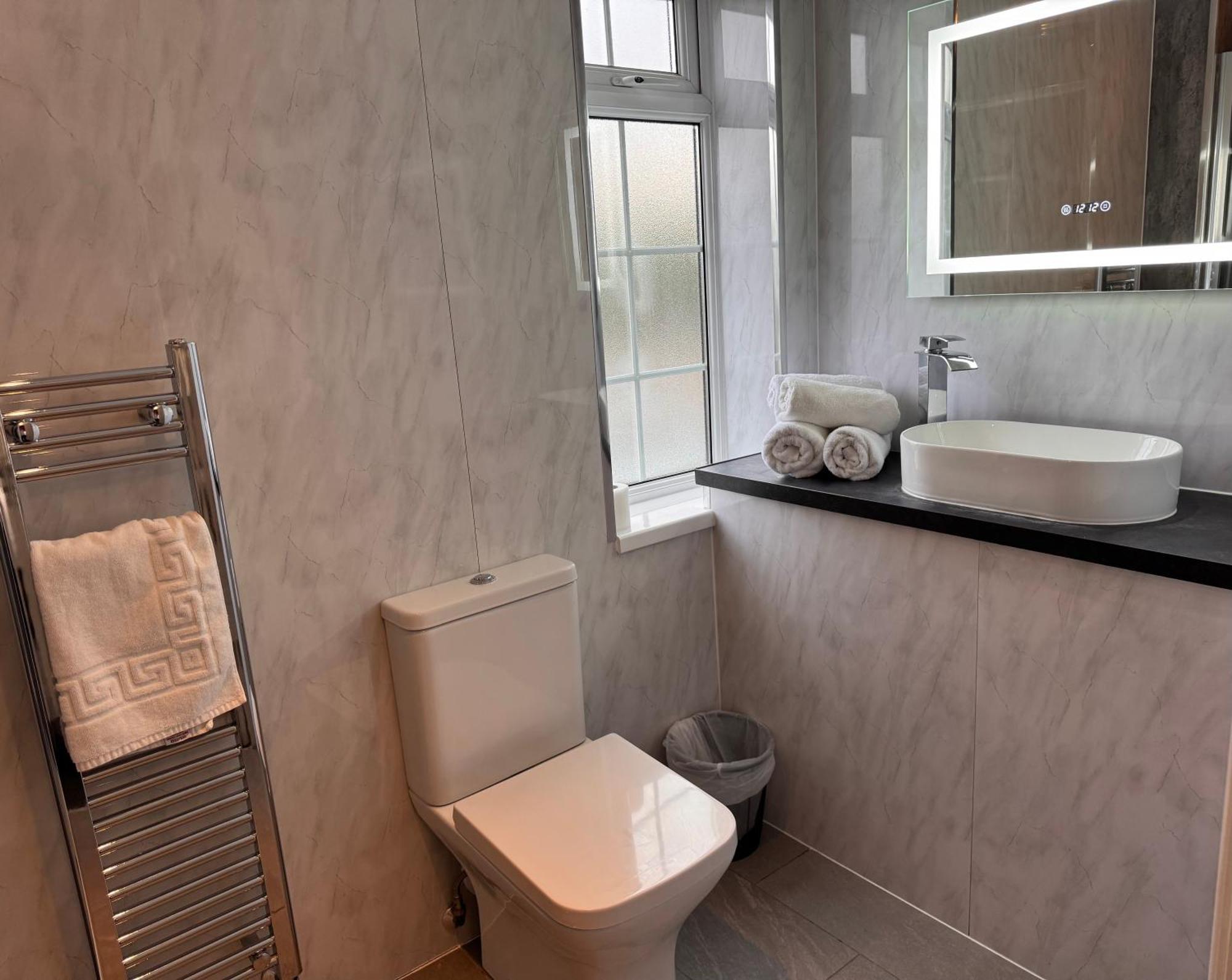 Charnwood Regency Guest House Loughborough Buitenkant foto